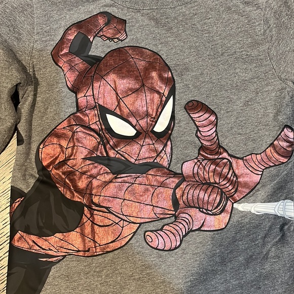 H&M spider man shirt - Picture 2 of 4